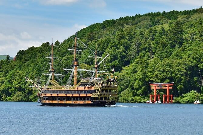 Hakone Pirate Ship, Owakudani Ropeway, Fuji 2nd Station Snow Sledding Day Trip - Meeting Point and Pickup Details