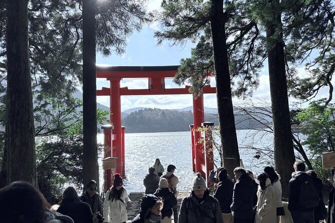 Hakone'S Best Hot Springs & Scenic Lake Ashi Cruise From Tokyo - The Relaxing Experience of Tenzan Onsen