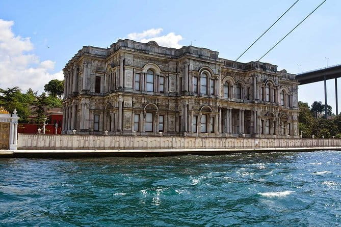 Half-Day Afternoon Istanbul Asia Tour With Beylerbeyi Palace - Dive into Beylerbeyi Palace: Ottoman Summer Royalty