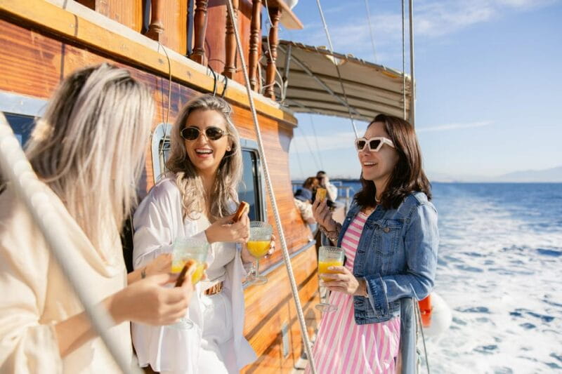 Half-Day Athens Cruise: Swim Stop,Lunch, and Drinks Included - Setting Sail from Marina Zea: What the Experience Feels Like