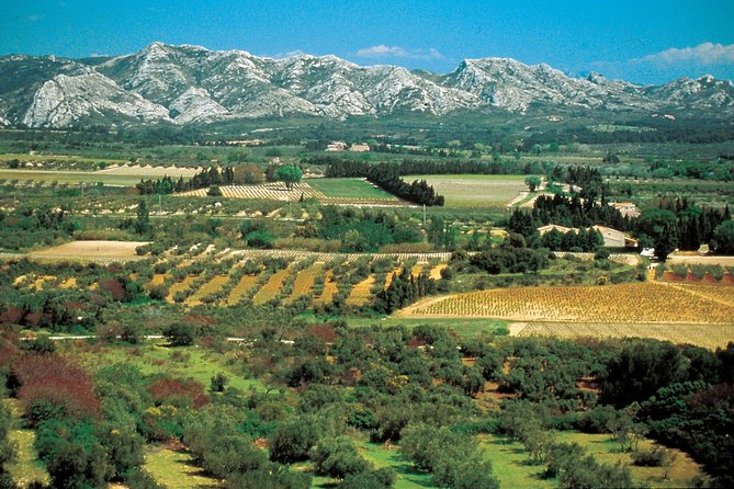 Half-Day Baux De Provence and Luberon Tour From Avignon - Explore Provencal Villages
