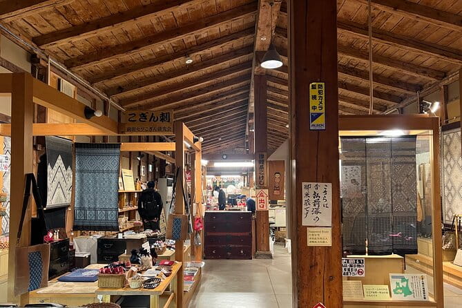 Half-Day Hirosaki Castle and Samurai House Tour With Guide - Traveler Participation Guidelines