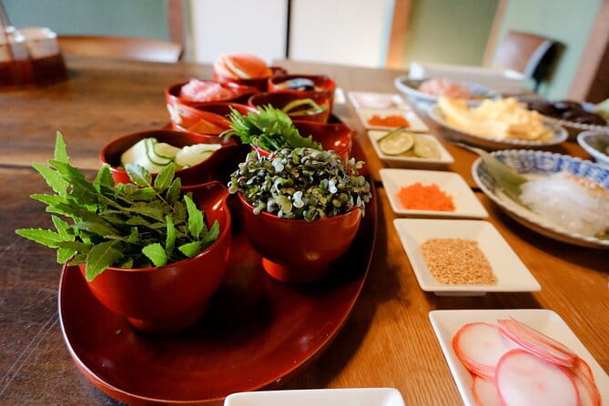 Half-day Kanazawa Tour, Omicho Market, Ohi Museum & Sushi-making - Meeting Point and Departure