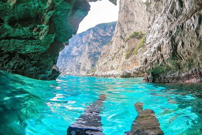 Half Day Private Boat Tour of Capri - FAQ
