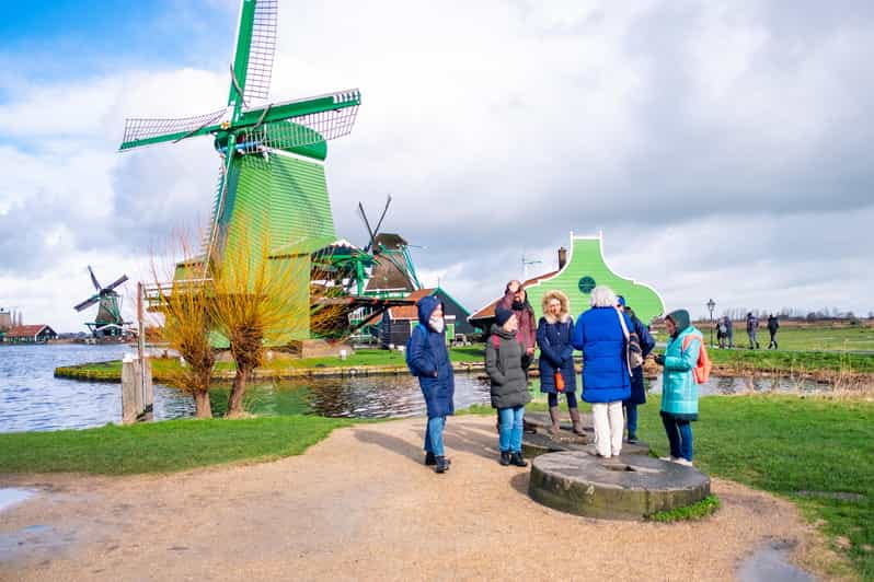 Half-Day Private Guided Sightseeing Tour of Zaanse Schans - Detailed Breakdown of the Itinerary