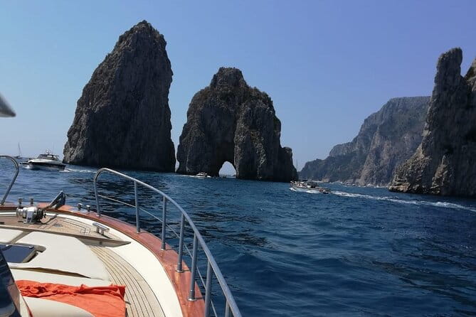 Half day to discover the fascinating island of Capri - FAQs