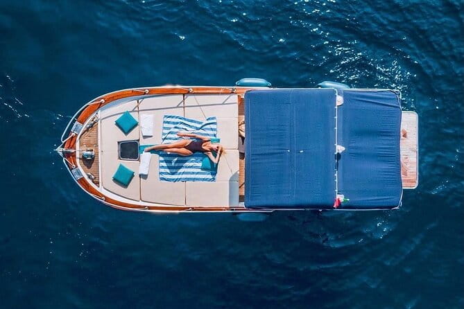 Half day tour of Capri by private boat - The Experience in Detail