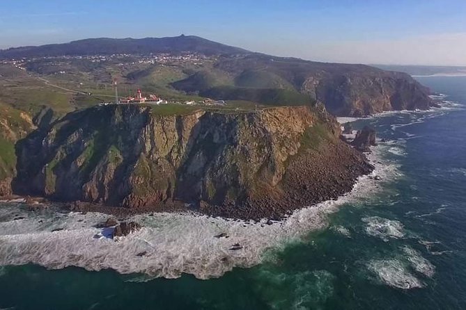 Half-Day Tour to Discover Sintra, the Romantic Village - Exploring Sintras Monuments