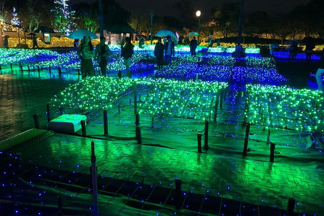 Half-Day Tour to Enjoy Japans Largest Illumination and Outlet - Reviewing the Tours Stellar Ratings