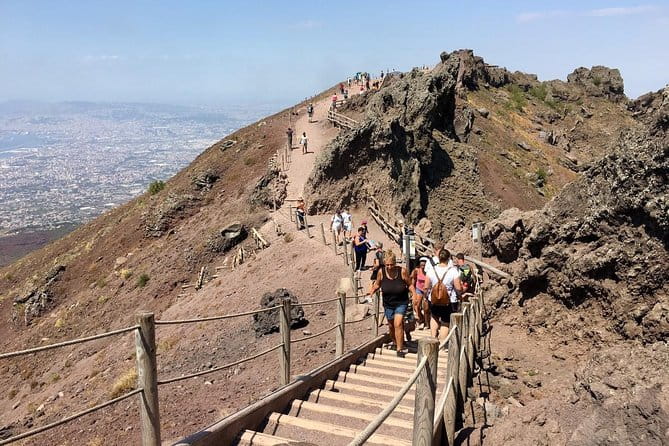 Half-Day Trip to Mt. Vesuvius From Naples - Tour Duration and Group Size