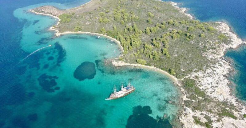 Halkidiki: Blue Lagoon Cruise on a Pirate's Boat - Who This Tour Suits Best