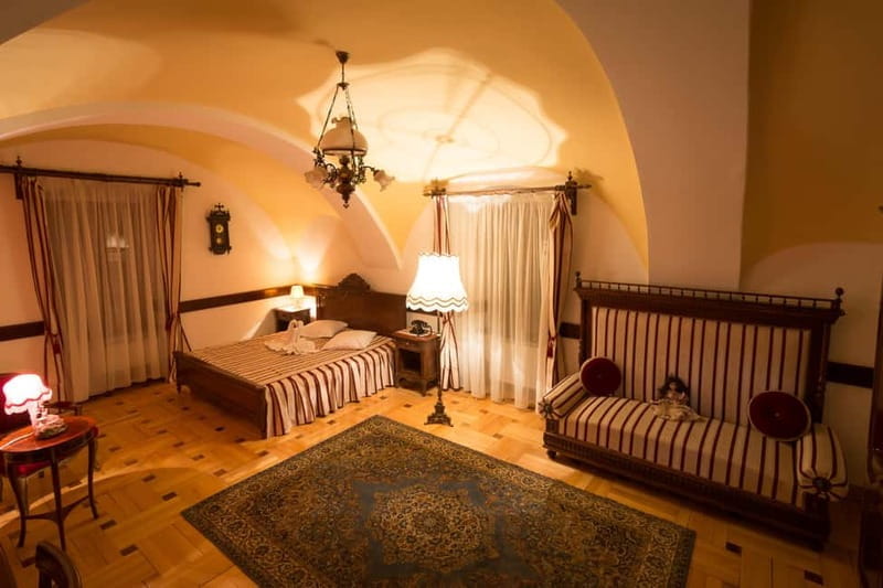 Haller Castle: Romantic Getaway with Dinner - Haller Castle: Romantic Getaway with Dinner