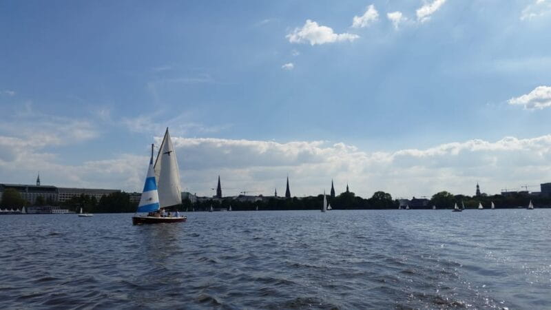 Hamburg: 1.5-Hour Sailing Sightseeing Tour on Aussenalster - Who Will Benefit Most?