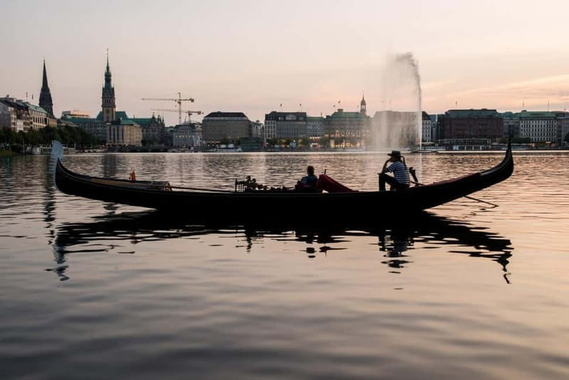 Hamburg: Alster Lake public Tour in a Real Venetian Gondola - Price and Logistics