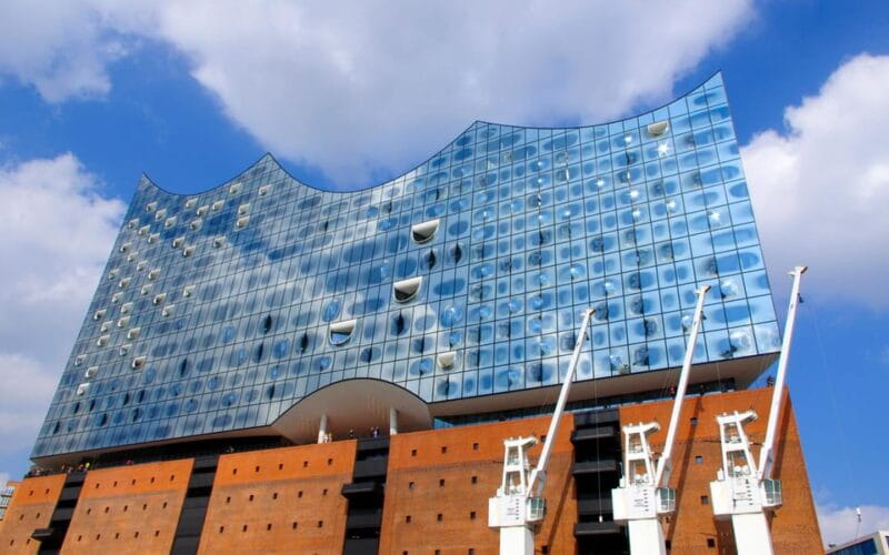 Hamburg: Elbphilharmonie Highlights and Plaza Guided Tour - How the Itinerary Unfolds