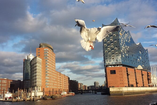 hamburg Experienced differently with wish rental bike relaxed enjoy - Discover Hamburg on Two Wheels: A Detailed Review of a Unique Guided Bike Tour