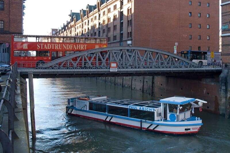Hamburg: Harbor Cruise and Bus City Hop-On Hop-Off Tour - The Bus Tour: A Land-Based Panorama