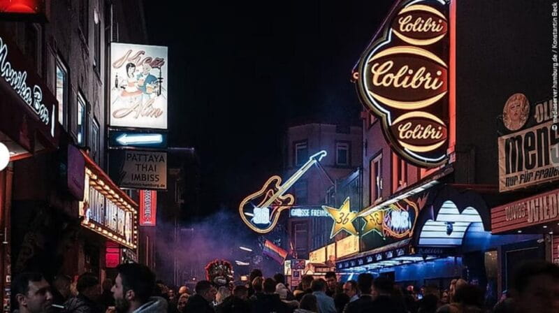 Hamburg: Individual St. Pauli Night Tour with Sexy Dancer - Who Should Consider This Tour?