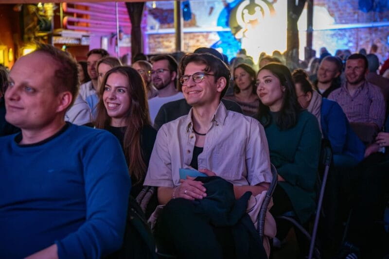 Hamburg: Moin Comedy Club Stand Up Comedy Live Show Ticket - The Sum Up