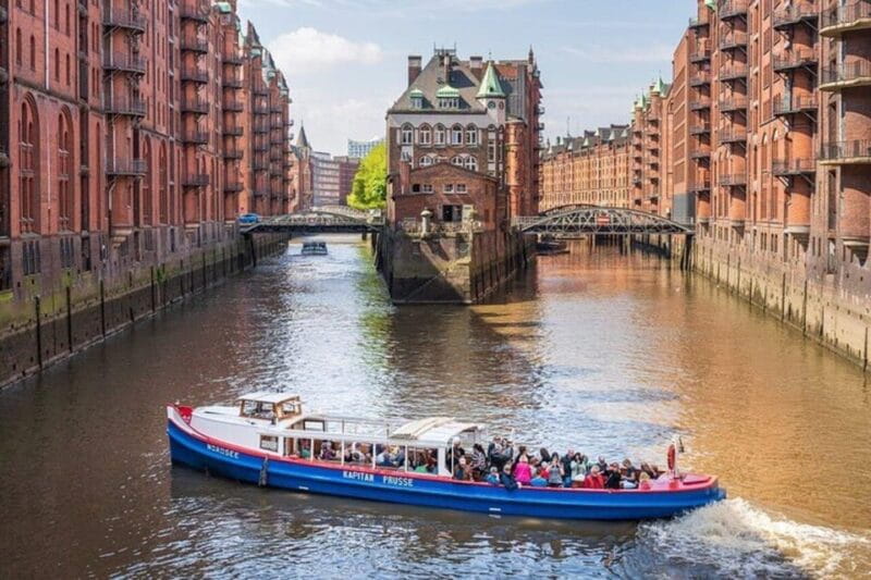 Hamburg: One Hour Traditional Harbor Cruise - Hamburg’s Harbour in a Nutshell: What to Expect on the Tour