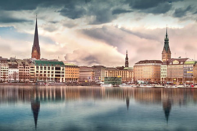 Hamburg Port Promenade Tour - Exploring Hamburg’s Port: A Closer Look at the Itinerary