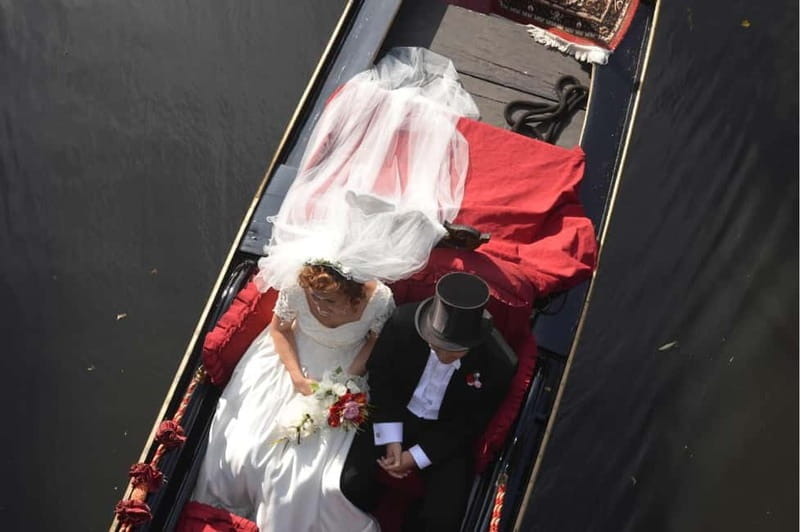 Hamburg: private Tour in the royal Venetian Alstergondel - Key Points / Takeaways