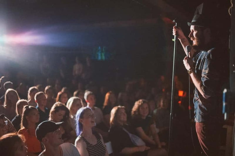 Hamburg: Reeperbahn Comedy Club - The Venue: From Techno Club to Comedy Cellar