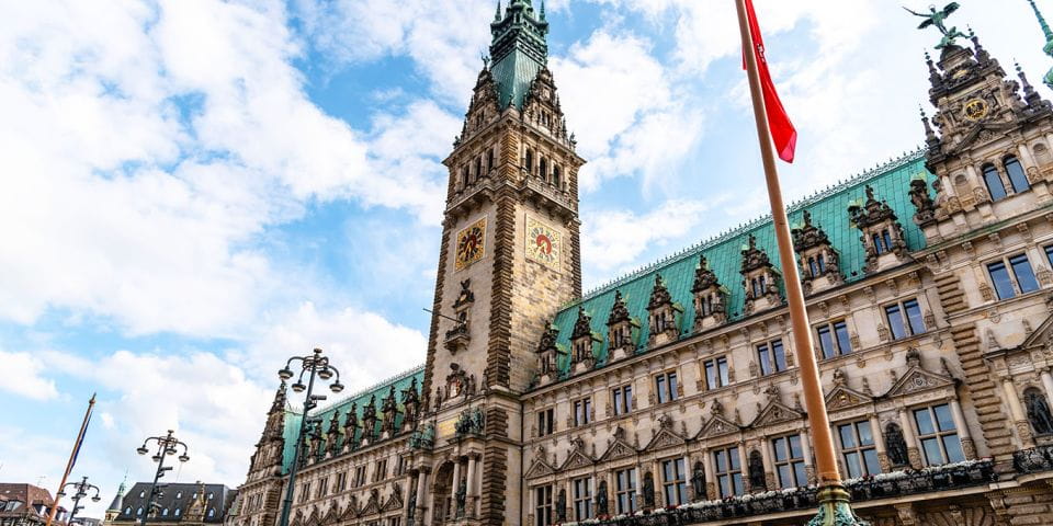 Hamburg: Self-guided Smartphone Old Town Tour - Meeting Point