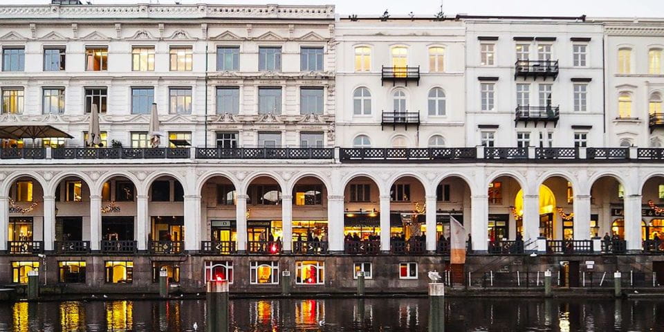 Hamburg: Self-guided Smartphone Old Town Tour - Iconic Sights in Hamburg