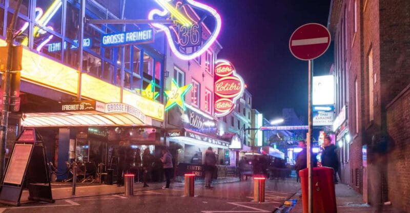 Hamburg: Sin & Sex Guided Tour of Reeperbahn - Visiting Famous Spots: The Streets and Clubs of Reeperbahn