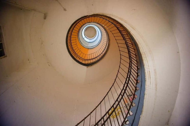 Hamburg: St. Pauli Green Bunker Tour in German - Price and Logistics