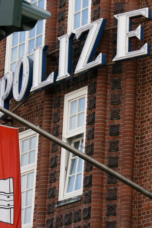 Hamburg St. Pauli - guided walk for school groups - The Reeperbahn: More Than Just a Red-Light District