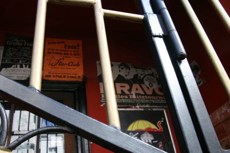 Hamburg: St. Pauli Walking Tour with Live Music - A Closer Look at the Tour: What to Expect