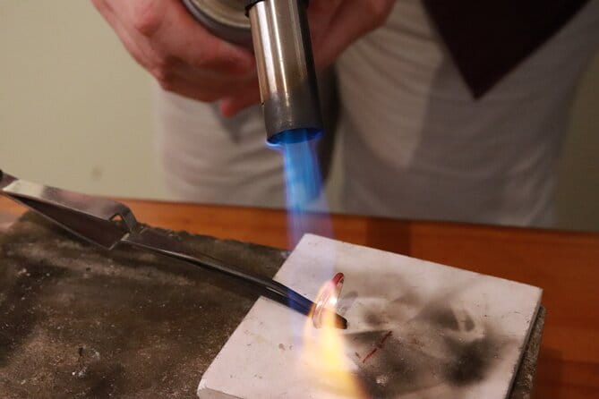 Handmade Wedding Ring Experience in Kyoto - Operating Hours and Availability