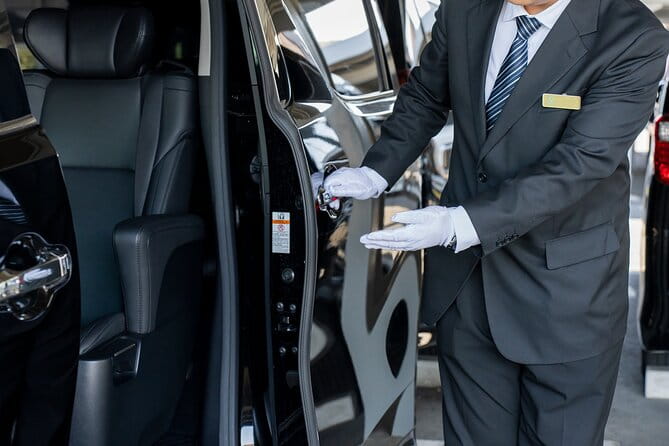 Haneda Airport Private One Way Transfer To Center Tokyo - Pricing and Fees