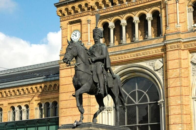 Hannover: Express Walk with a Local in 60 minutes - Key points / Takeaways