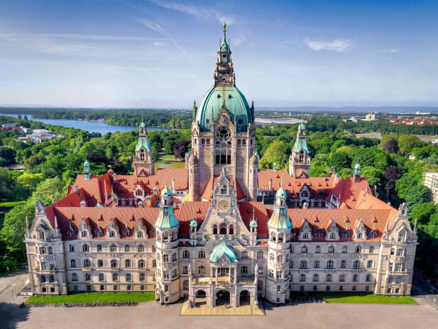 Hannover: New Town Hall Exclusive Guided Walking Tour - Tour Highlights