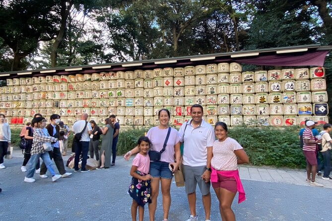 Harajuku Private Kids Free Fun Food Tour With a Friendly Guide - Engaging With a Friendly and Knowledgeable Guide