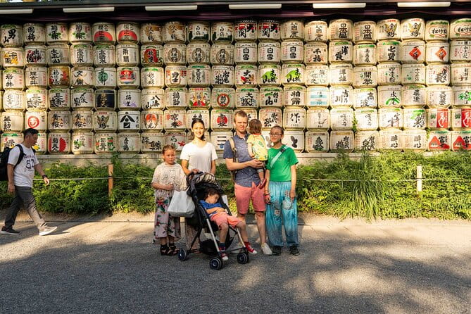 Harajuku Sweet & Culture Exploration: Dive Into Kawaii Wonders! - Savor a Delightful Lunch and Refreshments