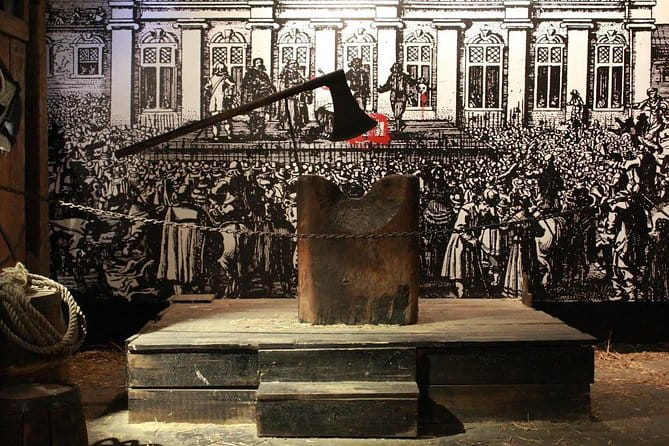 Harry Potter Azkaban Tour (Film Locations & Prison) - Visiting London’s Theatre and Shopping Hotspots