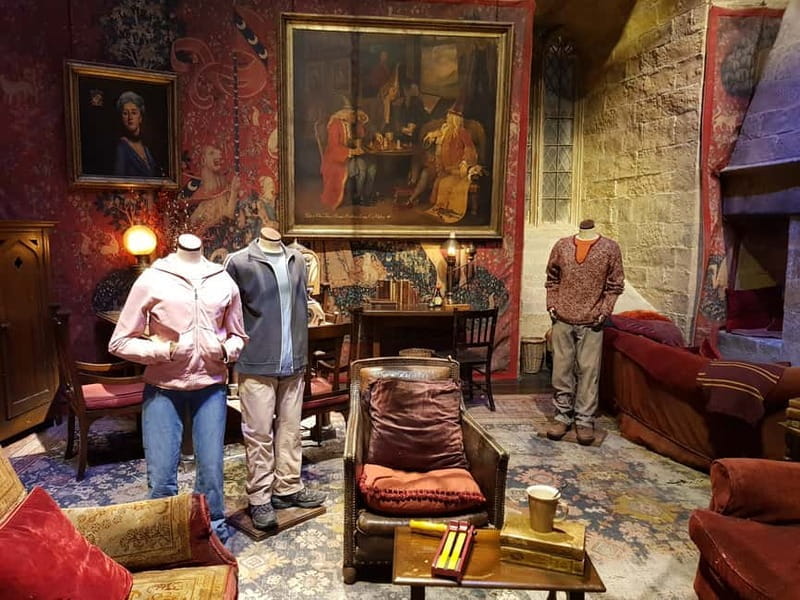 Harry Potter Studio Ticket & Tour of London Film Locations - Who This Tour Is Best For