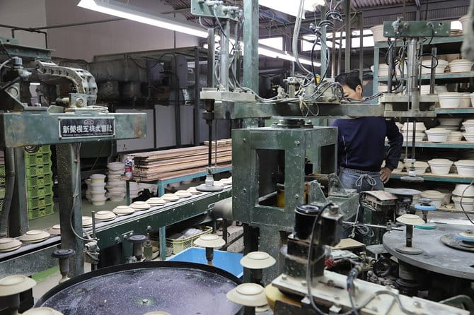 Hasami Ware Study Tour With Special Guide ~ 400 Years History and Modern Daily Use Pottery ~ - Experiencing Hasami Ware in Modern Daily Life