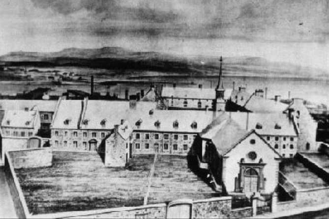 Haunted Old Montreal Walking Tour - Tour Logistics