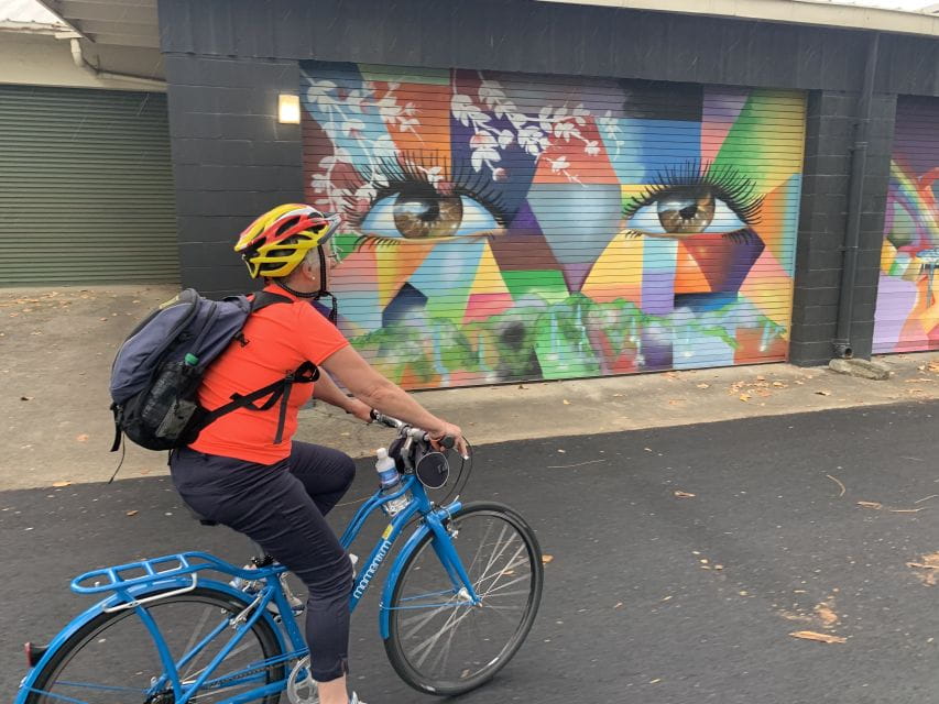 Hawaiian Foodie Bike Tour - Learning About Locations and History