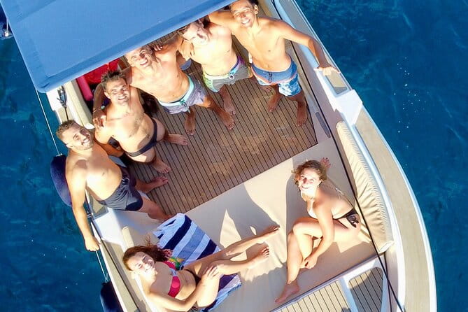 HD Private Boat Tour from Funchal  Swim, Paddle, Snorkel&Relax - A Deep Dive into the Experience