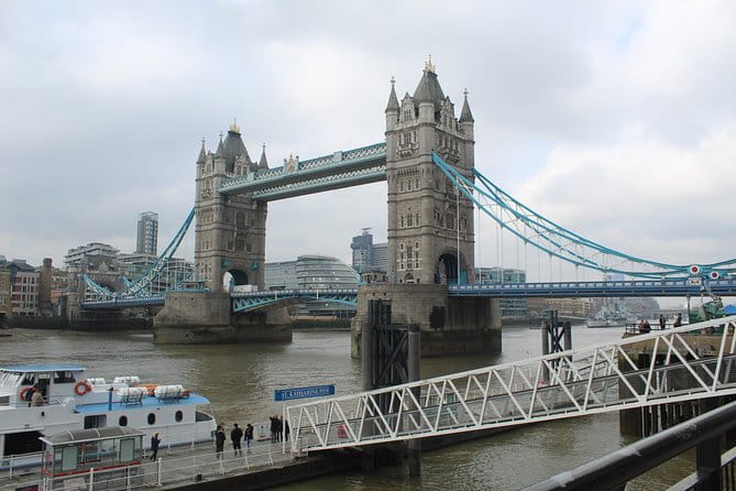 Heathrow Airport to Central London Private Round Trip Transfer - Pricing and Value Considerations