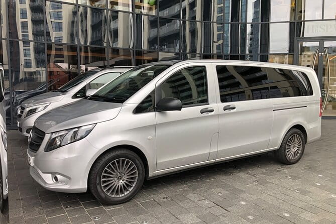 Heathrow Airport to Southampton Private Transfer - Inside the Vehicle: Comfort and Connectivity
