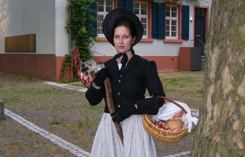 Heidelberg:Spooky tour with the Hengmen´s Doughter & Witness - Discover Heidelberg’s Shadowy Past with the Hangman’s Daughter Tour