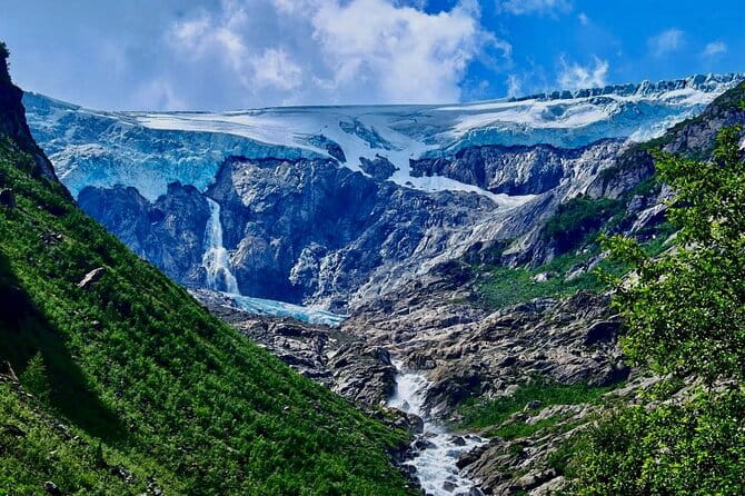 Helicopter Over Trolltunga and Waterfall Sightseeing from Bergen - What Travelers Love Most