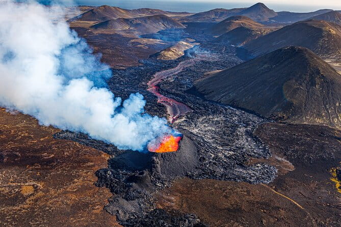 Helicopter Tour Over Icelands Reykjanes Volcano Eruption Site - FAQ